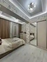 2-комн. квартира, 8 этаж, 65 м², Центр, Овир, Парк А. Навои, Санта Русь-2