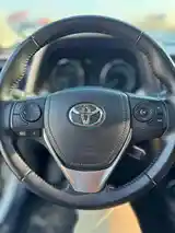 Toyota RAV 4, 2015-16