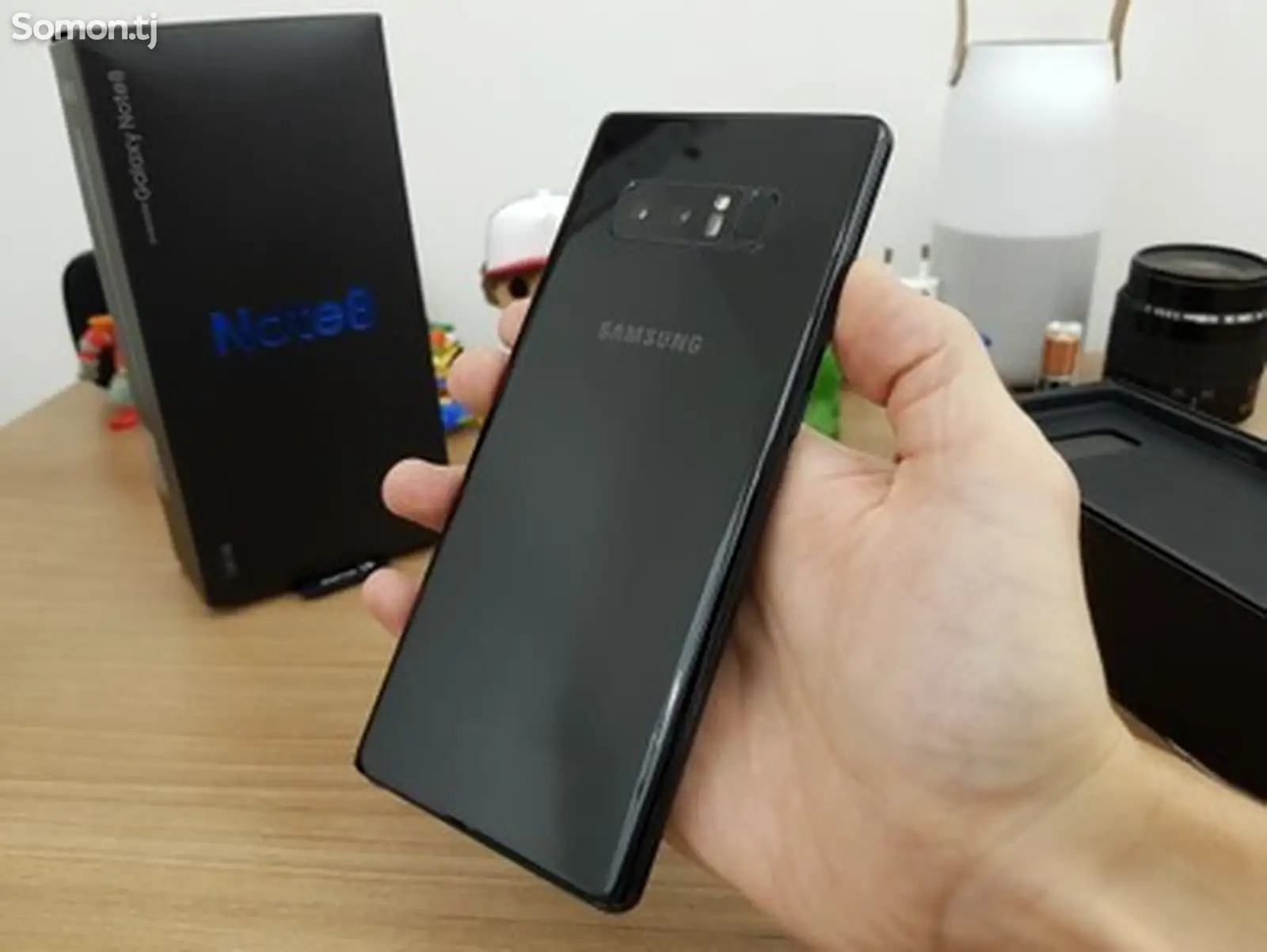 Samsung Galaxy Note 8-1