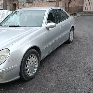 Mercedes-Benz E class, 2002