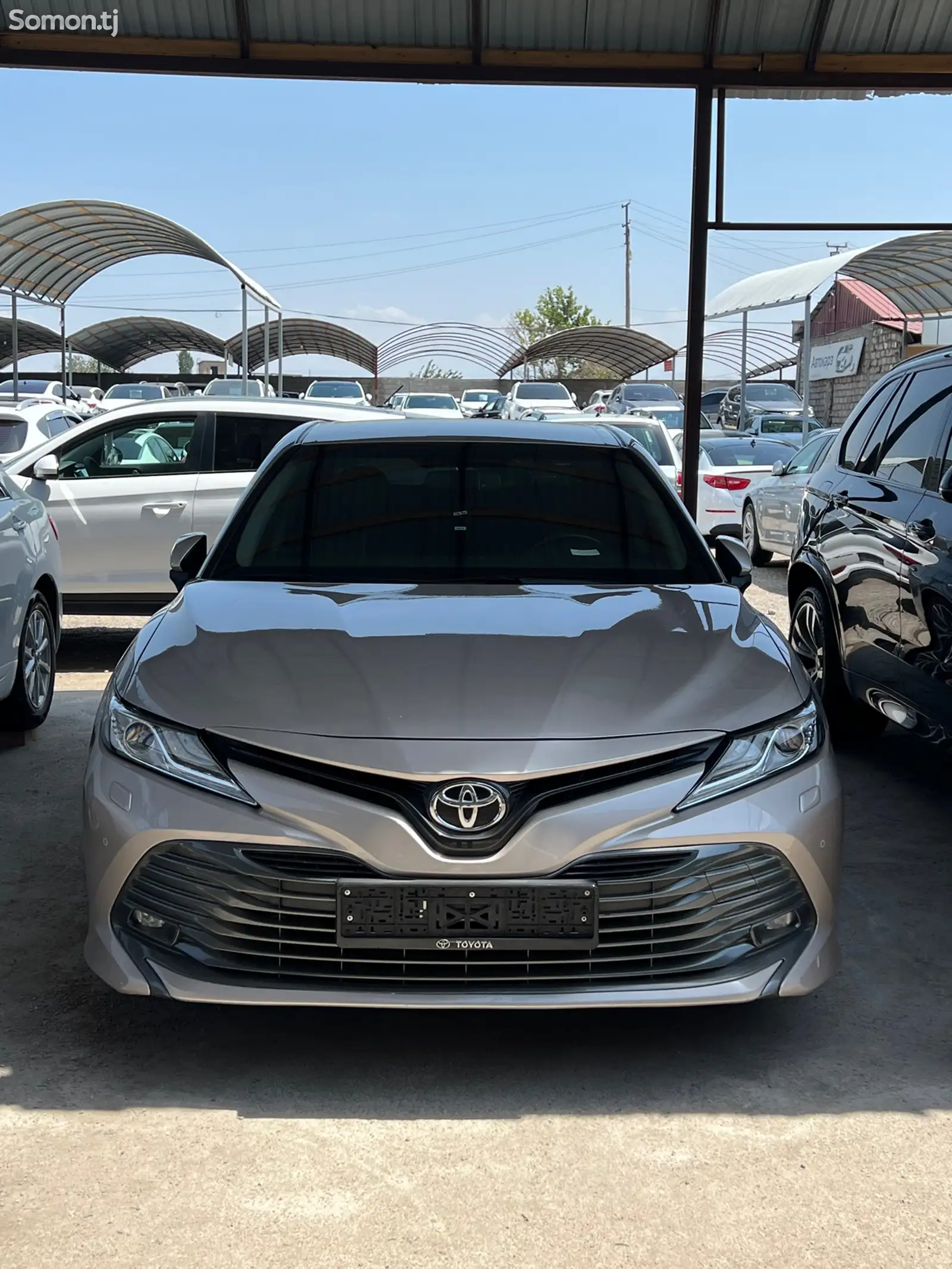 Toyota Camry, 2018-1