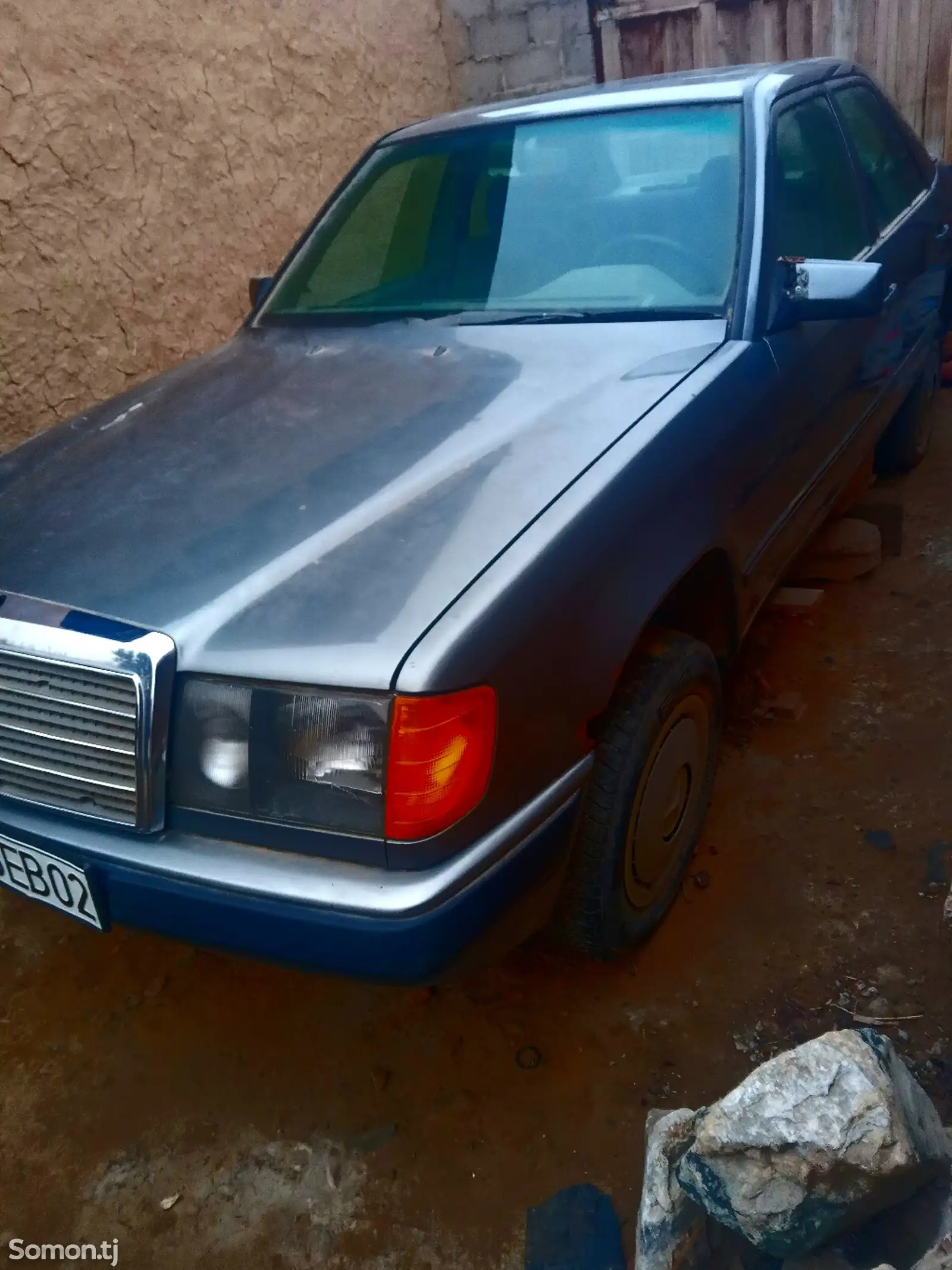 Mercedes-Benz W124, 1989-1