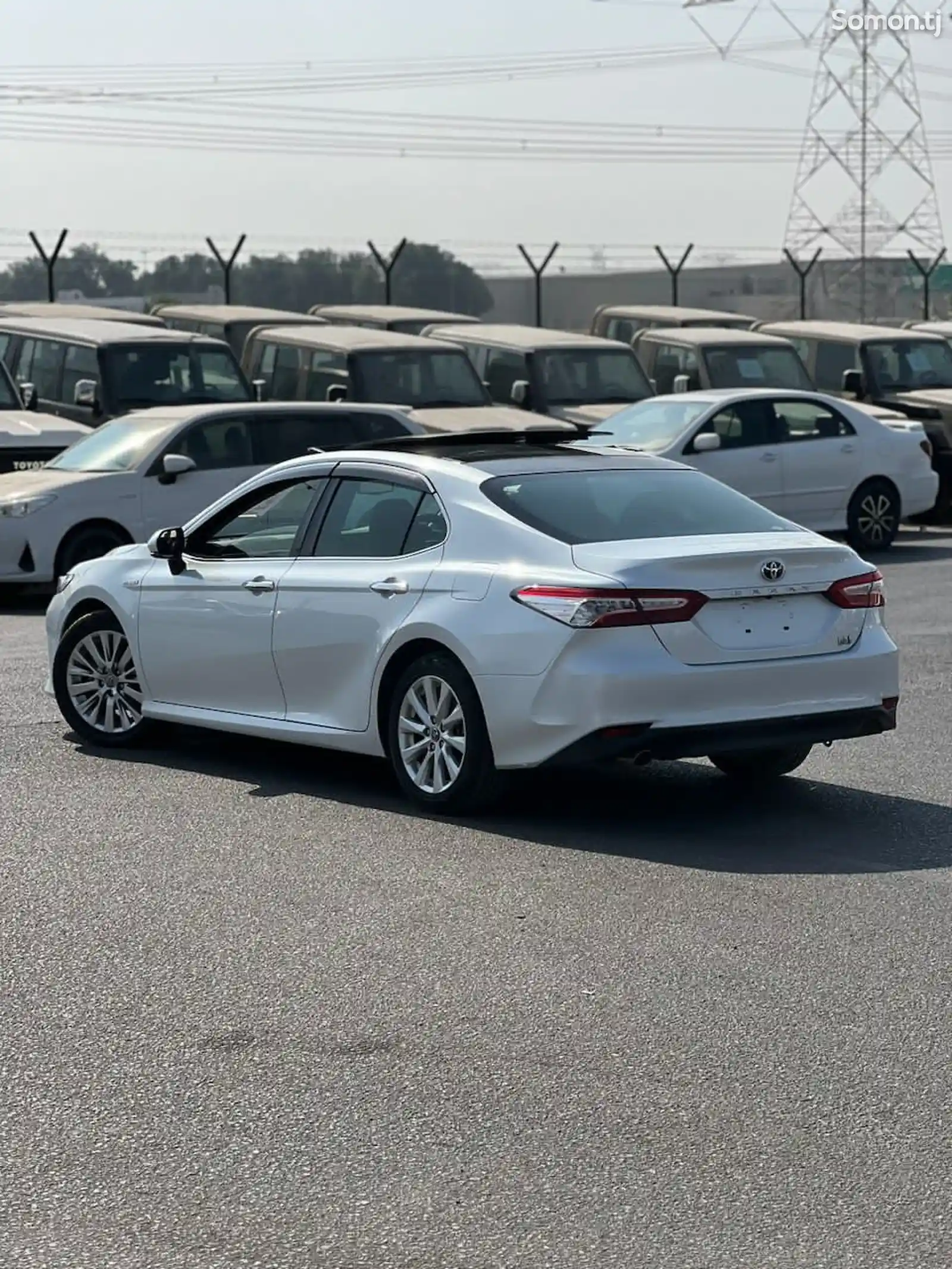 Toyota Camry, 2017-3