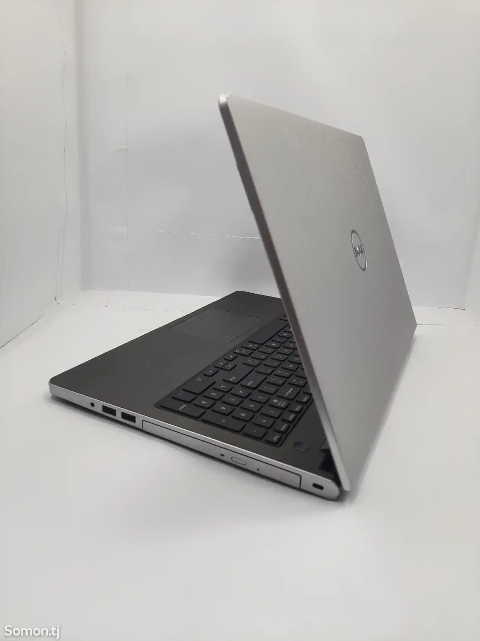 Ноутбук Dell АМD A10 8gb/256SSD-4