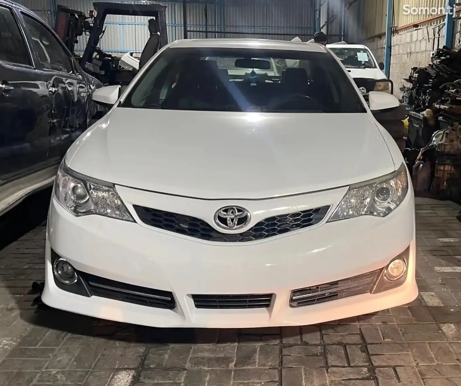 Бачок омыватель на Toyota camry 2012-2