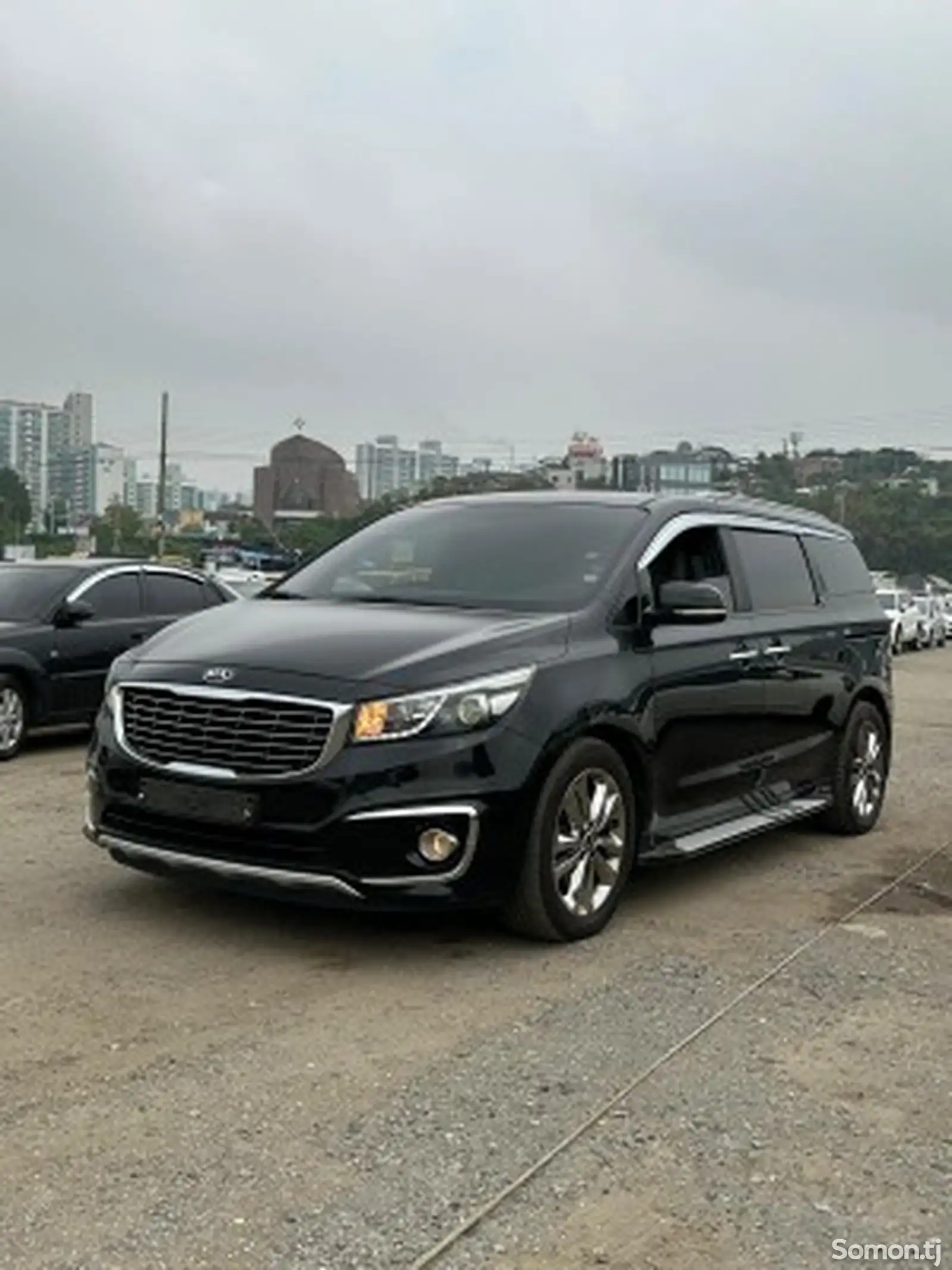 Kia Carnival, 2015-1