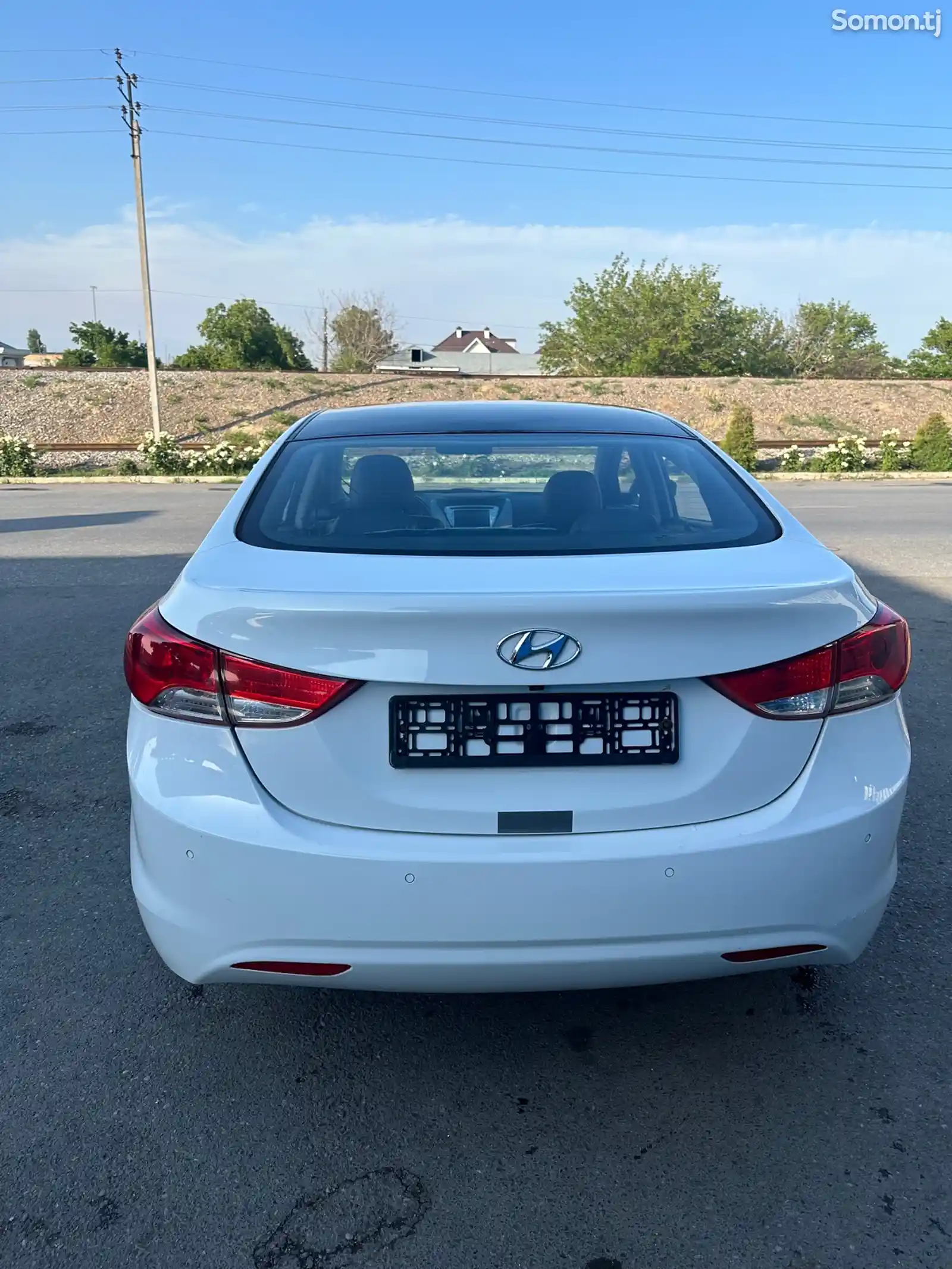Hyundai Avante, 2013-3