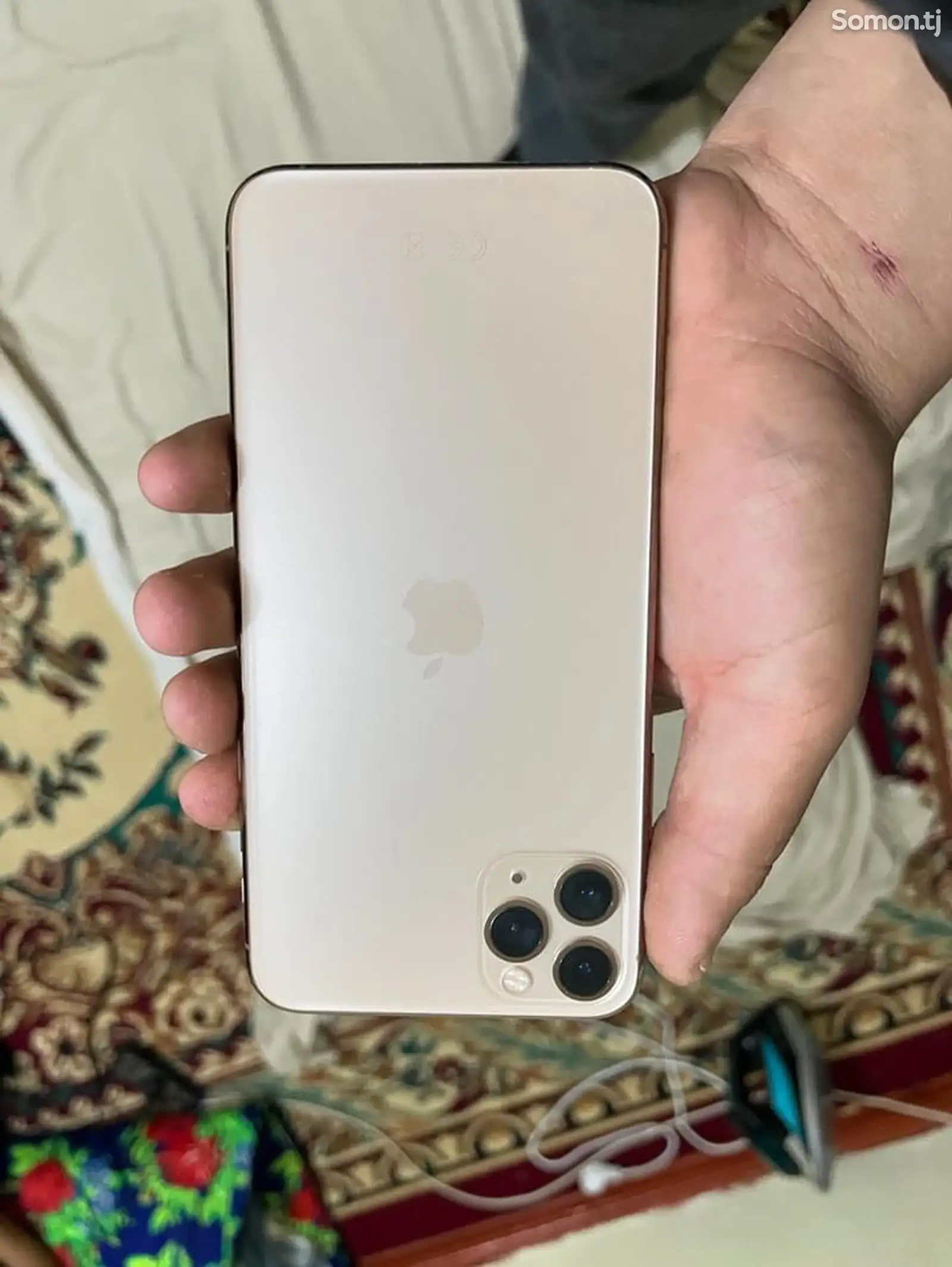 Apple iPhone 11 Pro Max, 64 gb, Gold-1