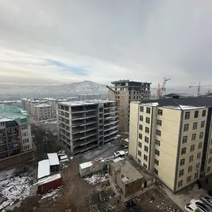 2-комн. квартира, 1 этаж, 67 м², 8мкр