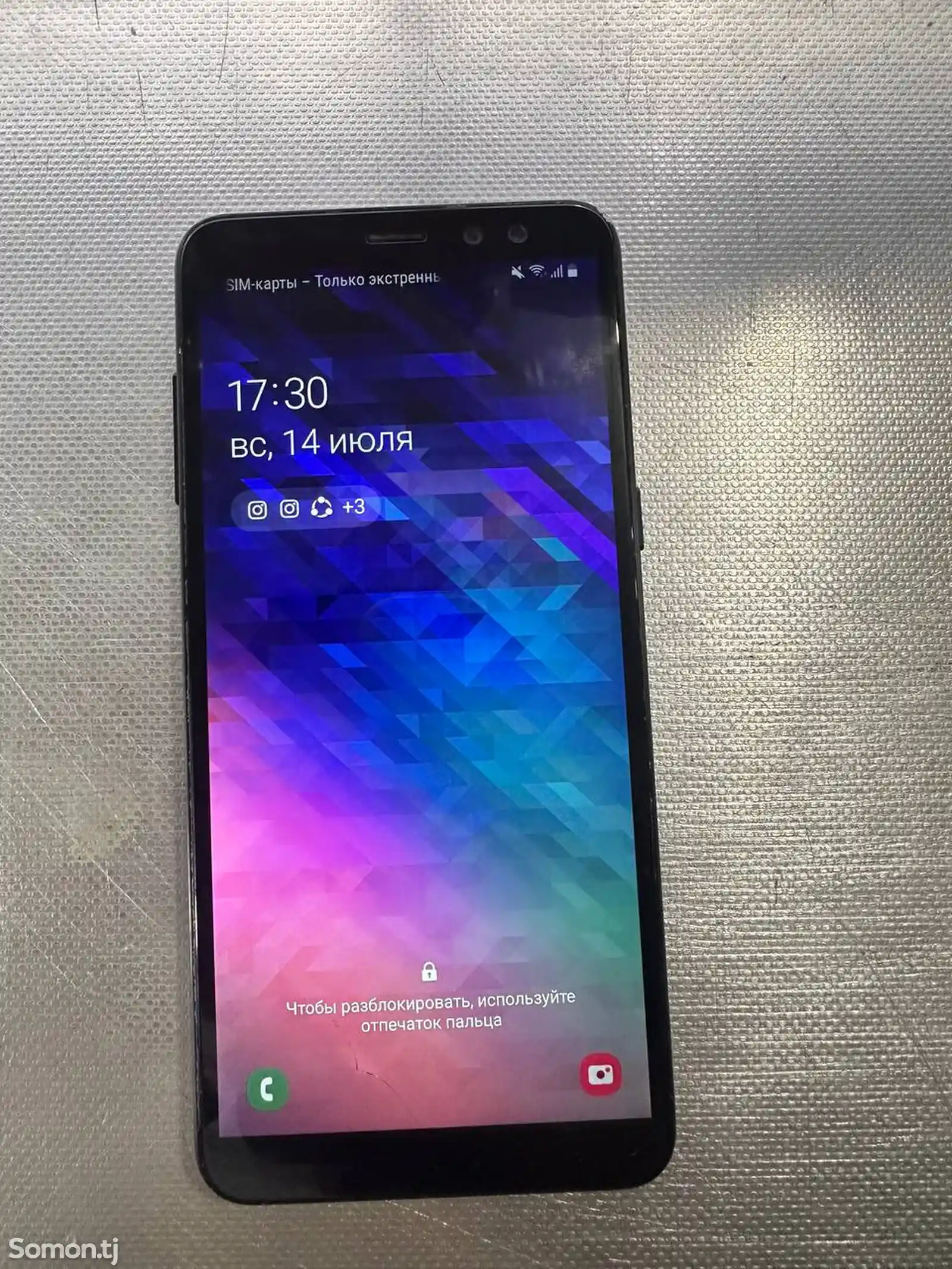 Samsung Galaxy A8-1