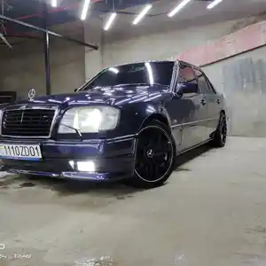 Mercedes-Benz W124, 1995