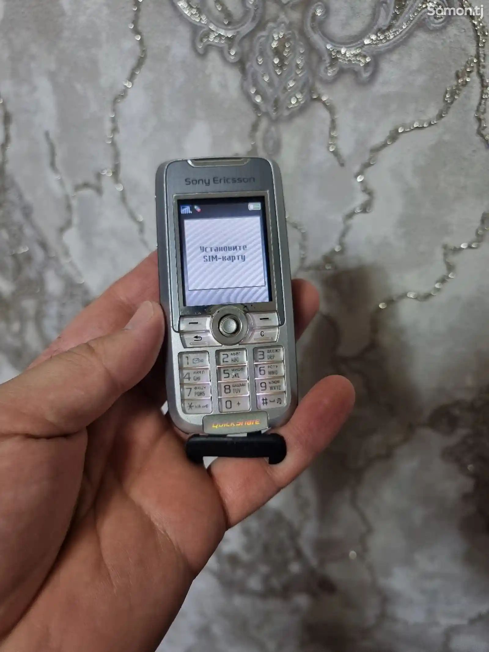 Sony Ericsson K700i-1