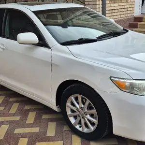 Toyota Camry, 2011