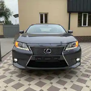 Lexus ES series, 2015