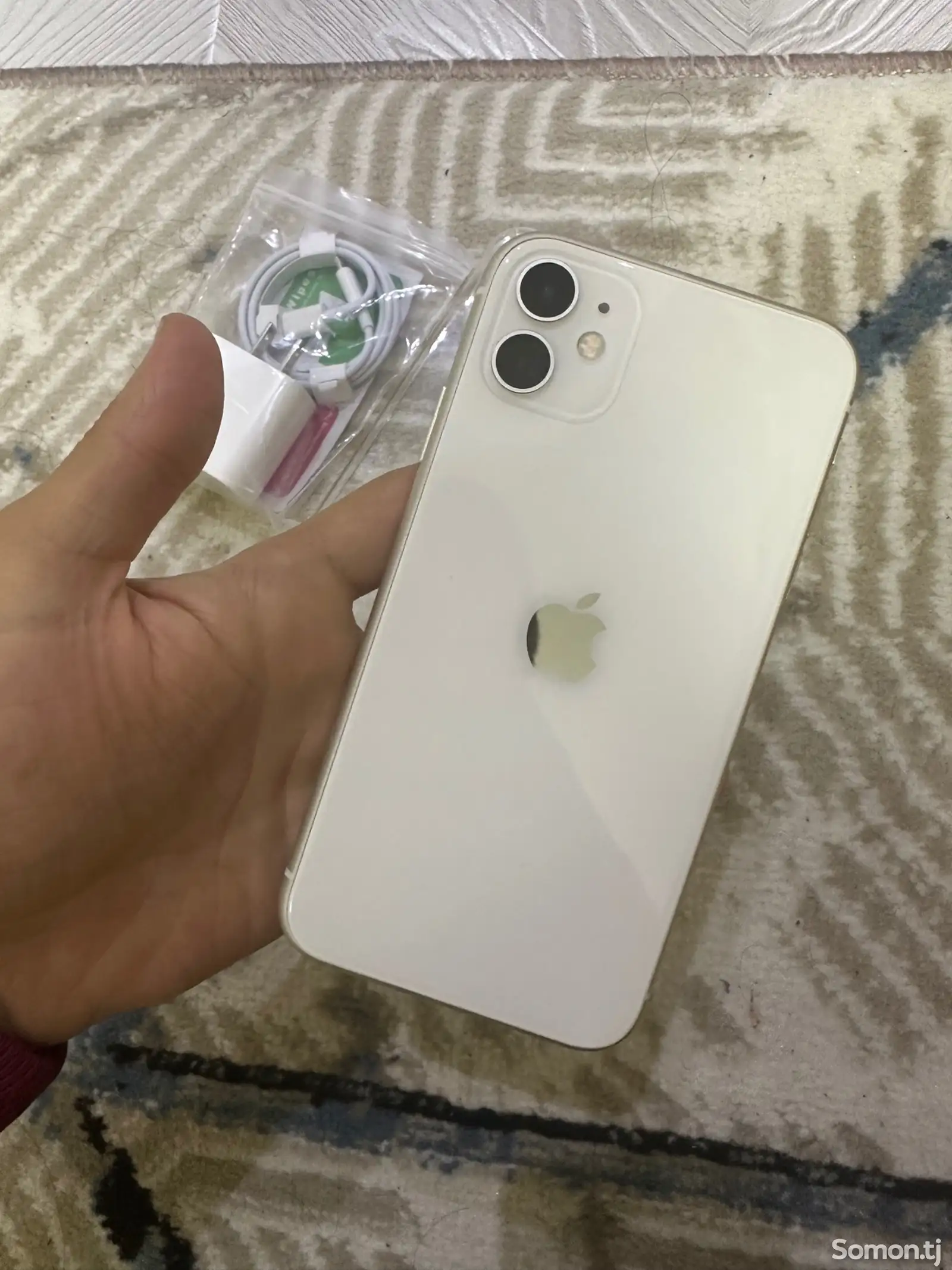 Apple iPhone 11, 64 gb, White-1