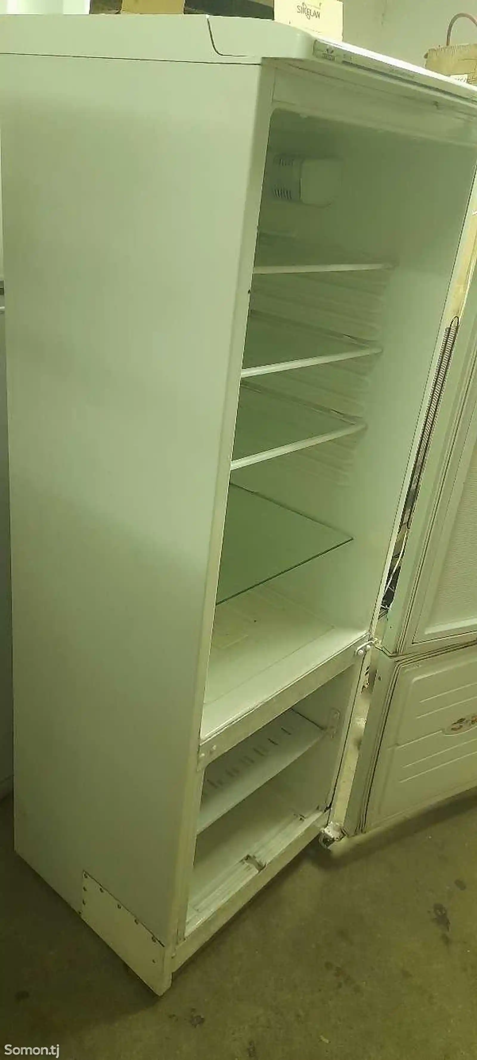 Холодильник Атлант двухкамерный-2