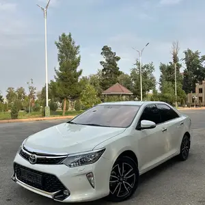 Toyota Camry, 2017