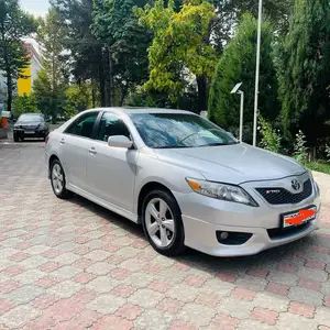 Toyota Camry, 2011