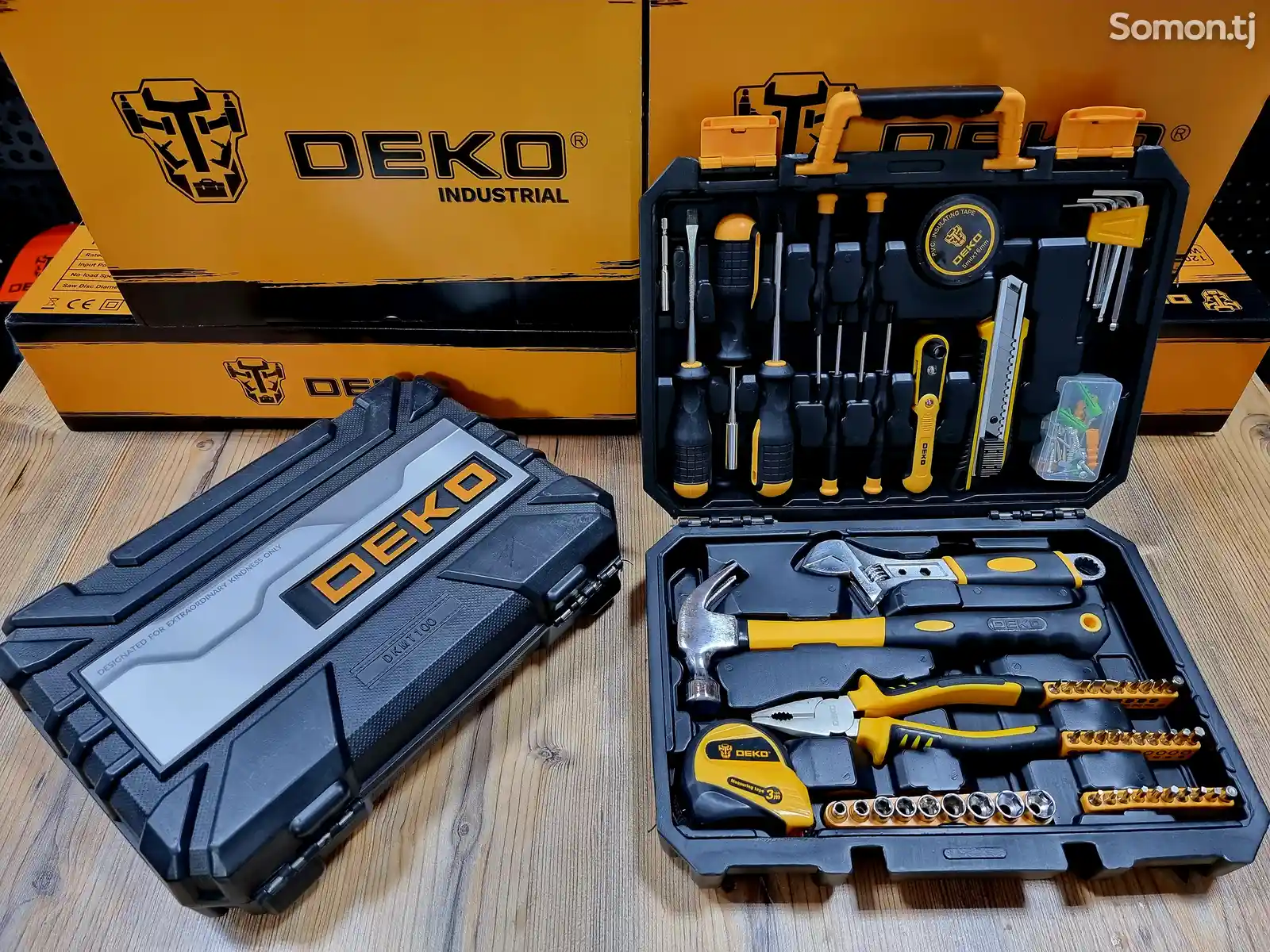 Набор инструментов Deko + 100 деталей Deko DKMT100-1
