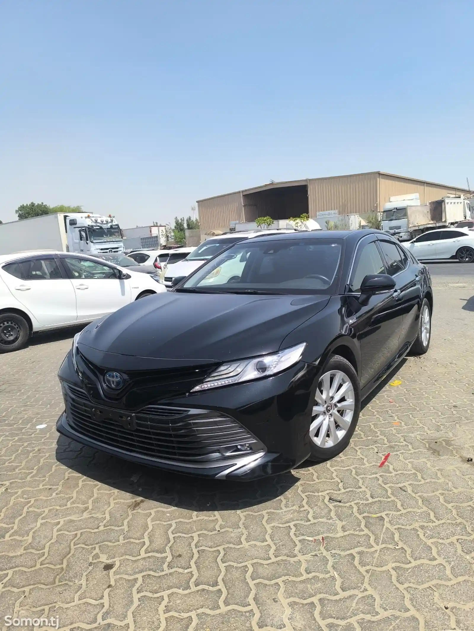 Toyota Camry, 2018-1