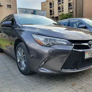 Toyota Camry, 2017