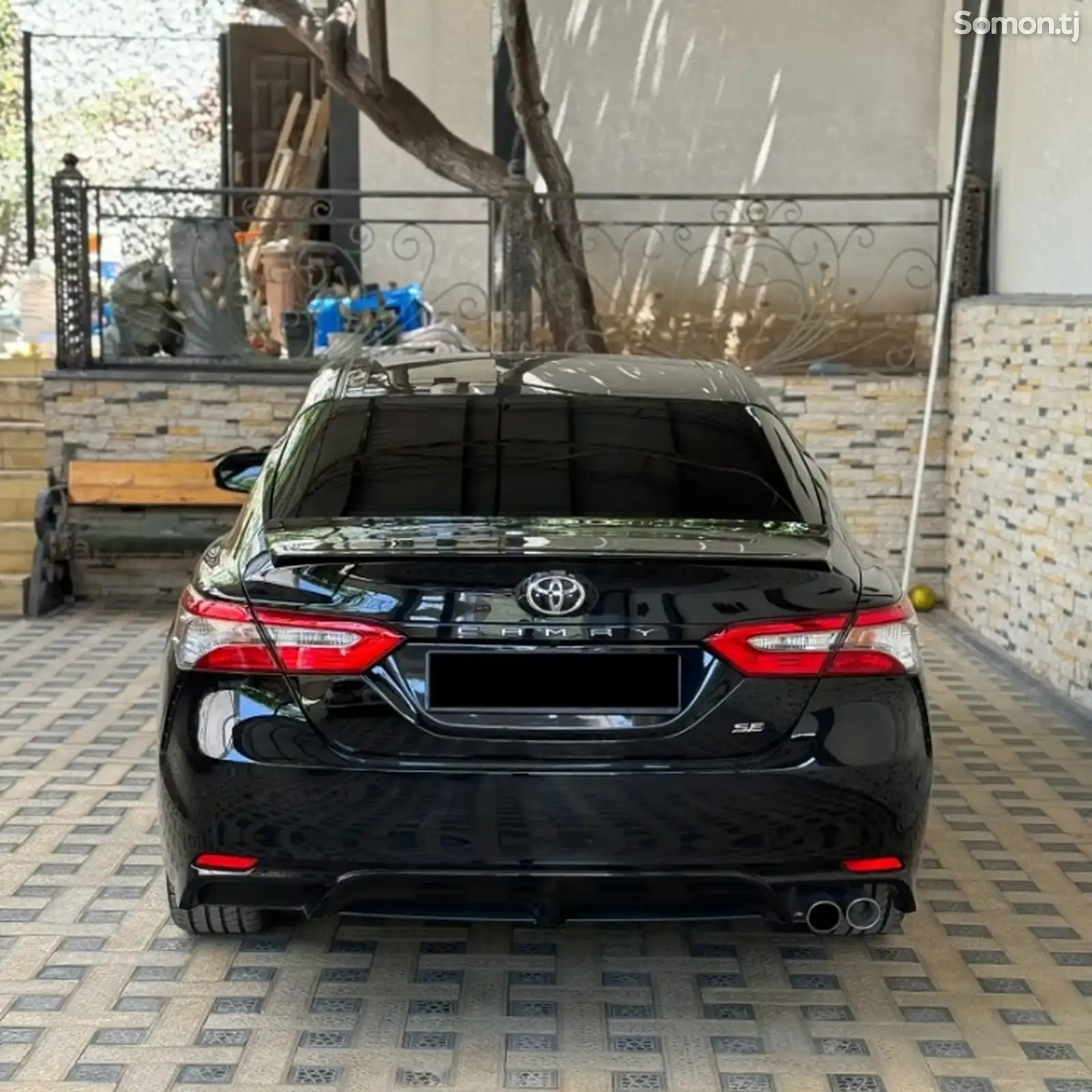 Toyota Camry, 2018-1