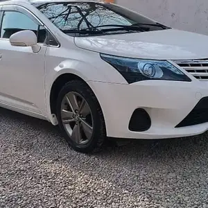 Toyota Avensis, 2012