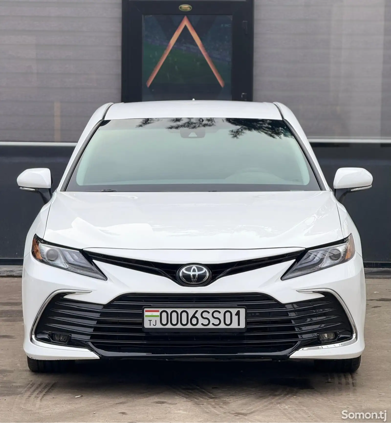 Toyota Camry, 2020-1