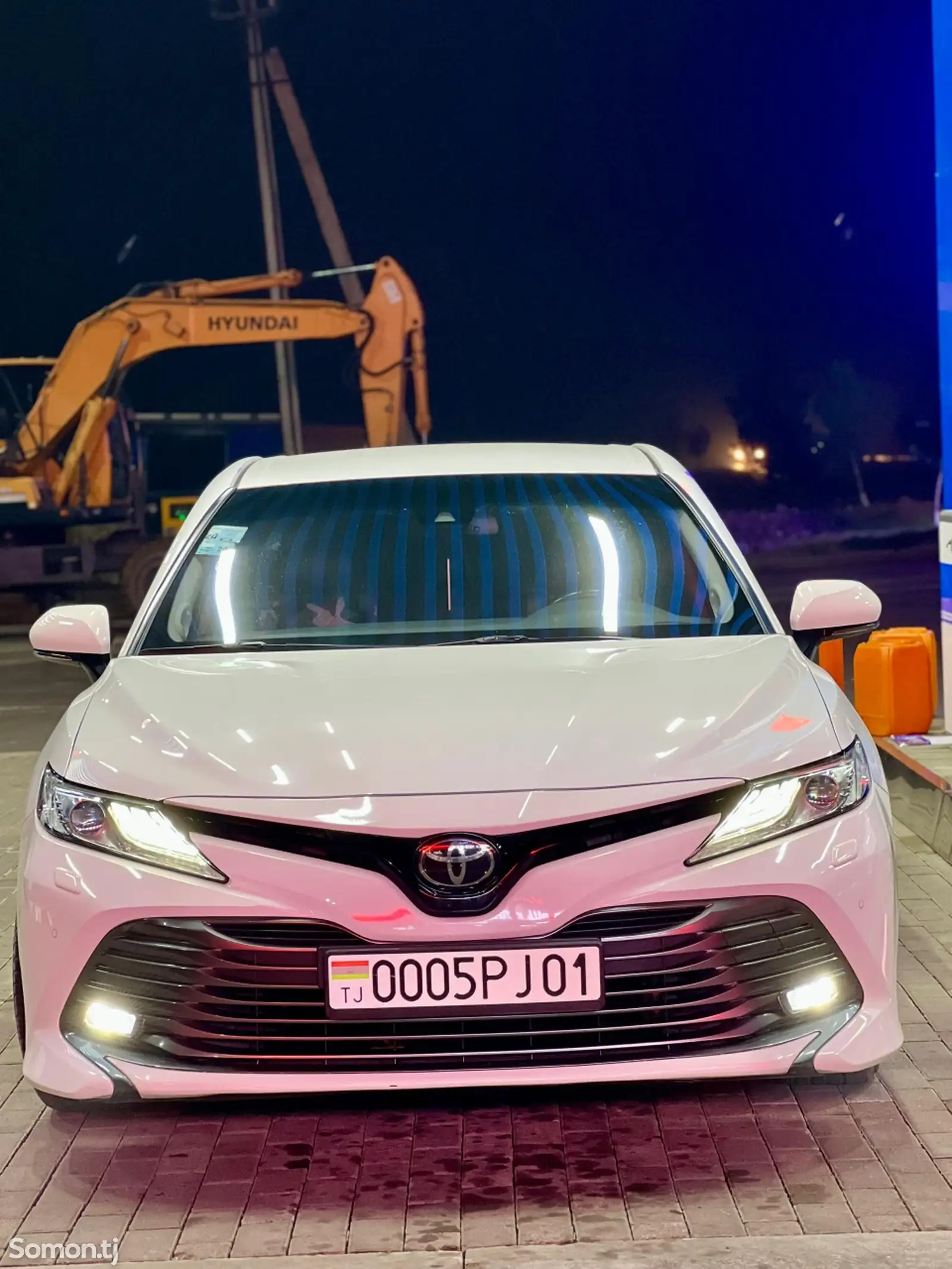 Toyota Camry, 2019-1