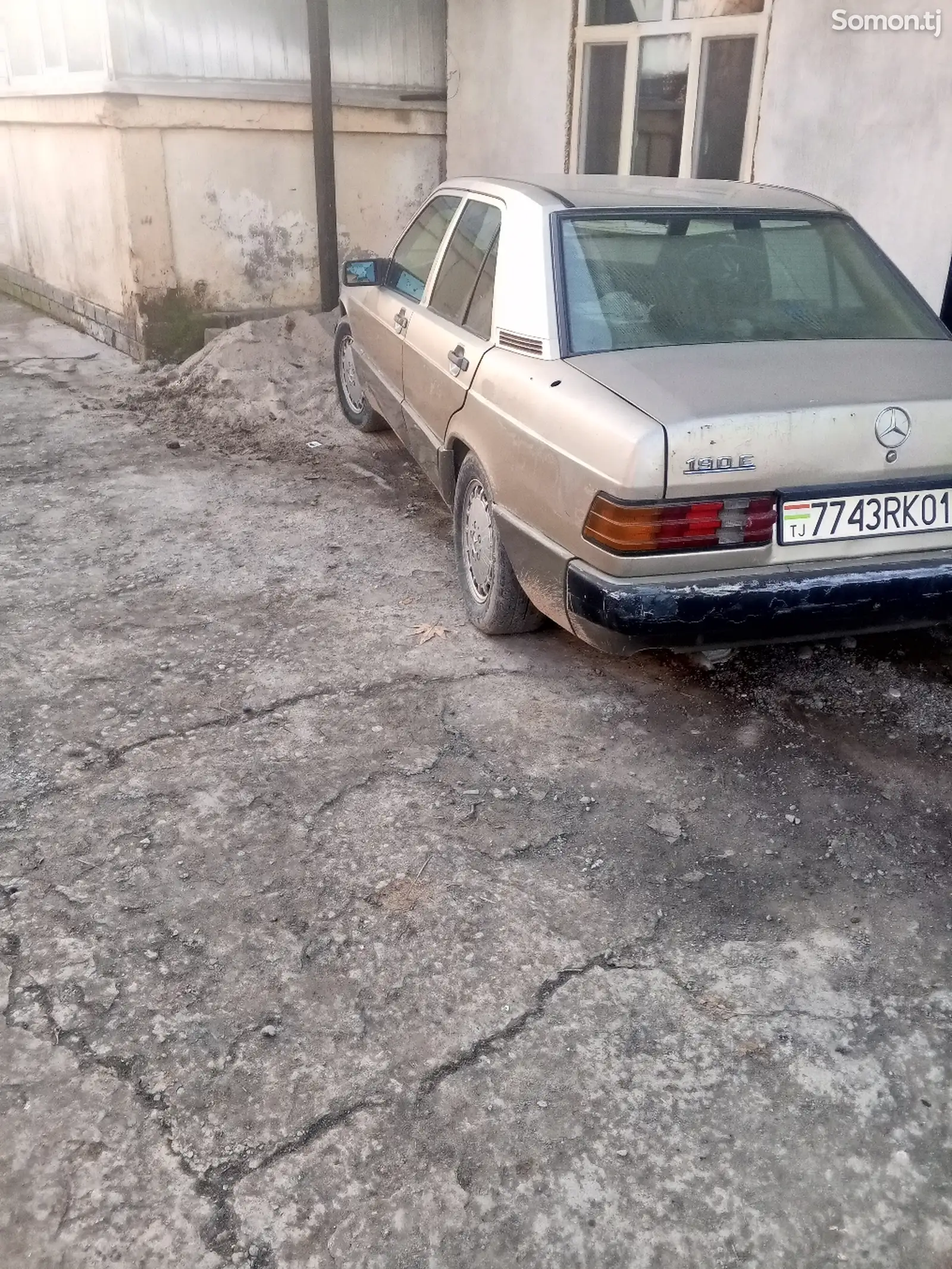 Mercedes-Benz W124, 1990-1