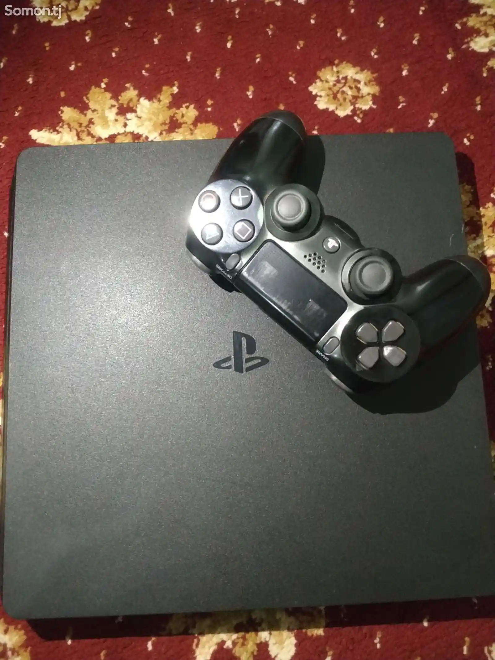 Игровая приставка Sony PlayStation 4 slim-2