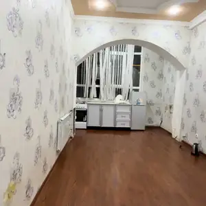 2-комн. квартира, 4 этаж, 85м², Сино