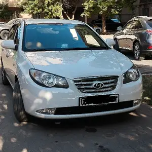 Hyundai Avante, 2010