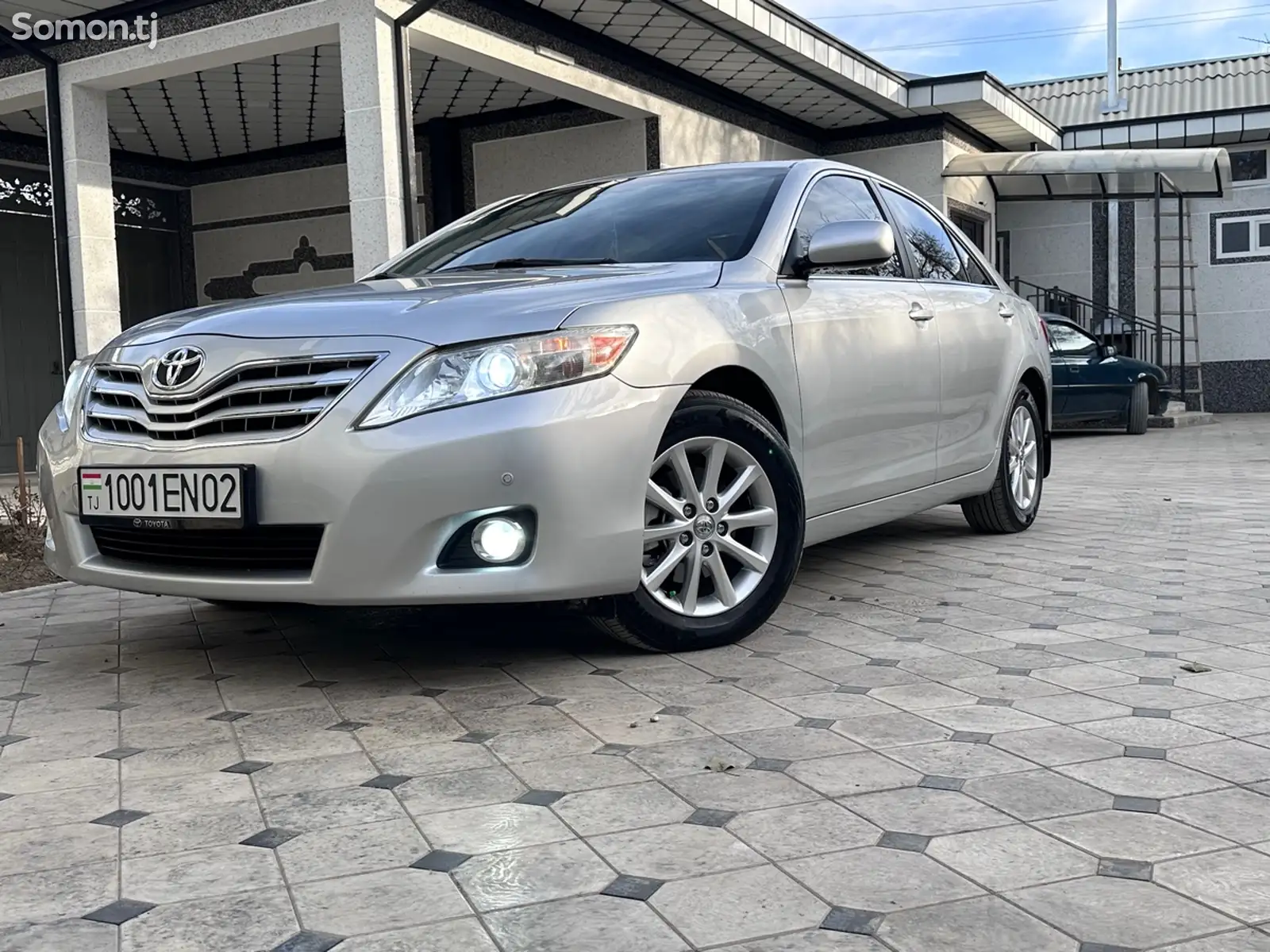 Toyota Camry, 2011-1