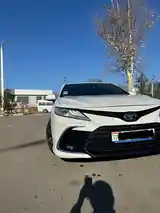 Toyota Camry, 2019-4