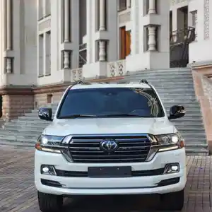 Toyota Land Cruiser, 2019