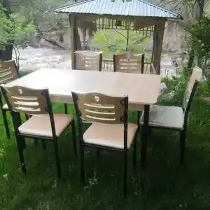 Стол со стульями 003