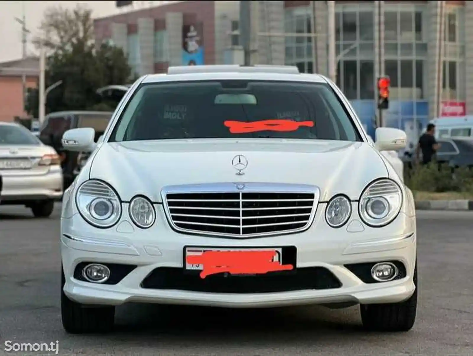 Лобовое стекло на Mercedes-Benz W211