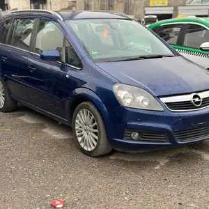 Opel Zafira, 2007