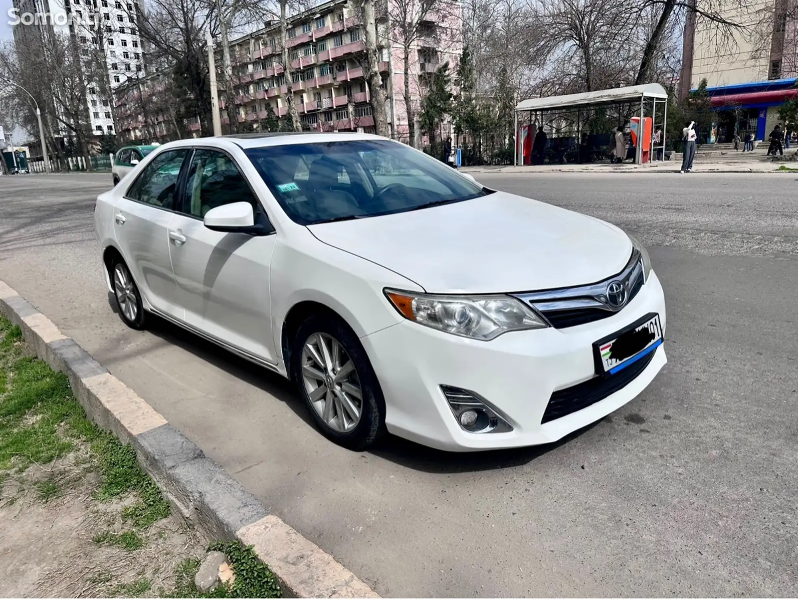 Toyota Camry, 2012-1