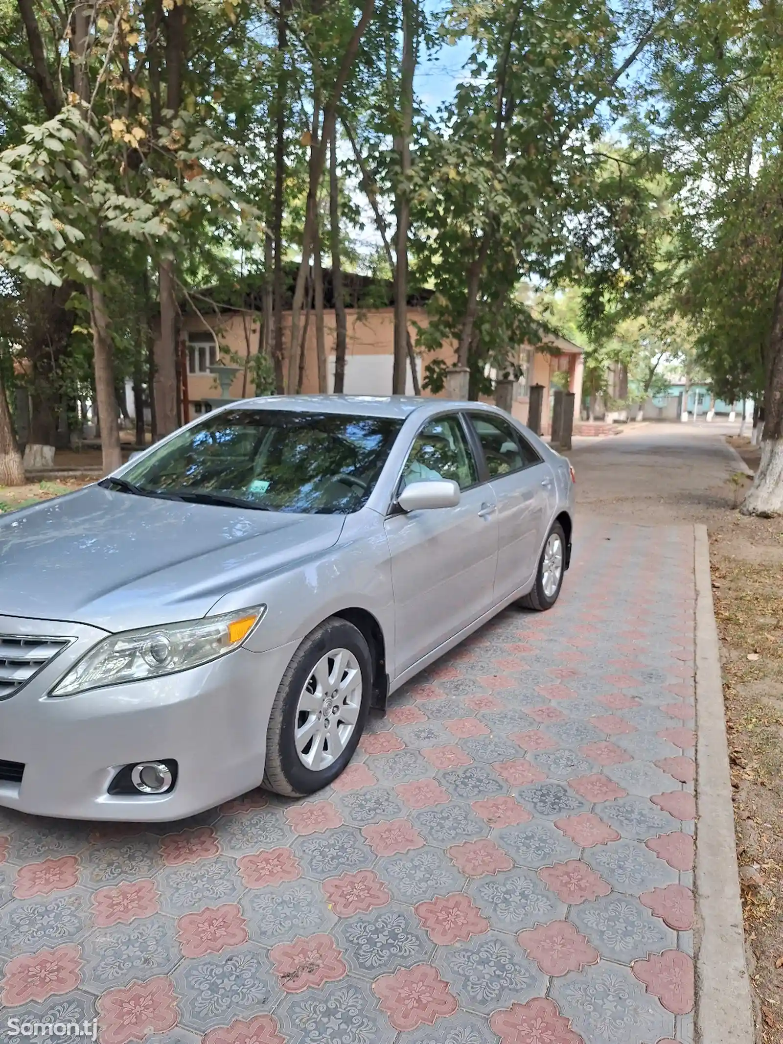 Toyota Camry, 2010-1