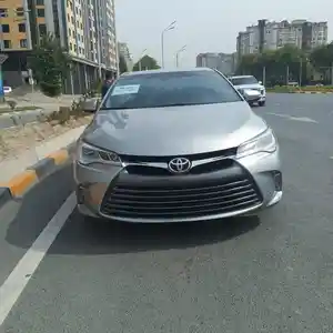 Toyota Camry, 2015