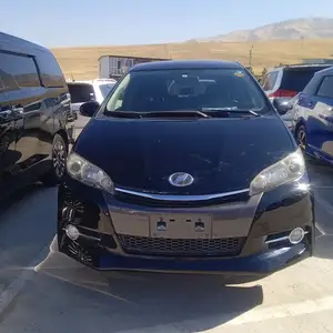 Toyota Wish, 2015