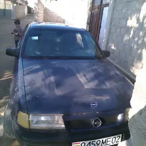 Opel Vectra A, 1992