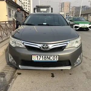 Toyota Camry, 2012