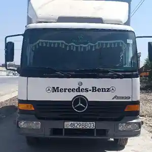 Бортовой грузовик Mercedes-Benz Atego 815, 2000