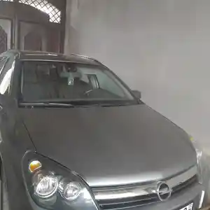 Opel Astra H, 2005