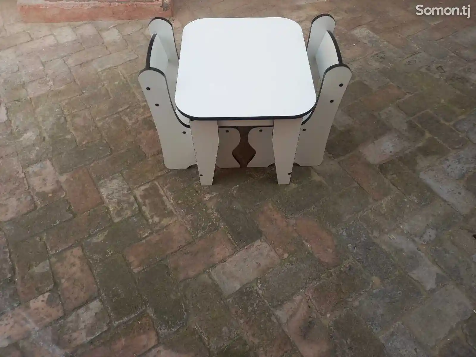 Стол со стульчиками-3