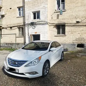 Hyundai Sonata, 2013