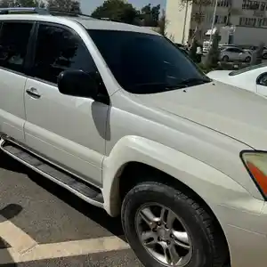 Lexus GX series, 2009